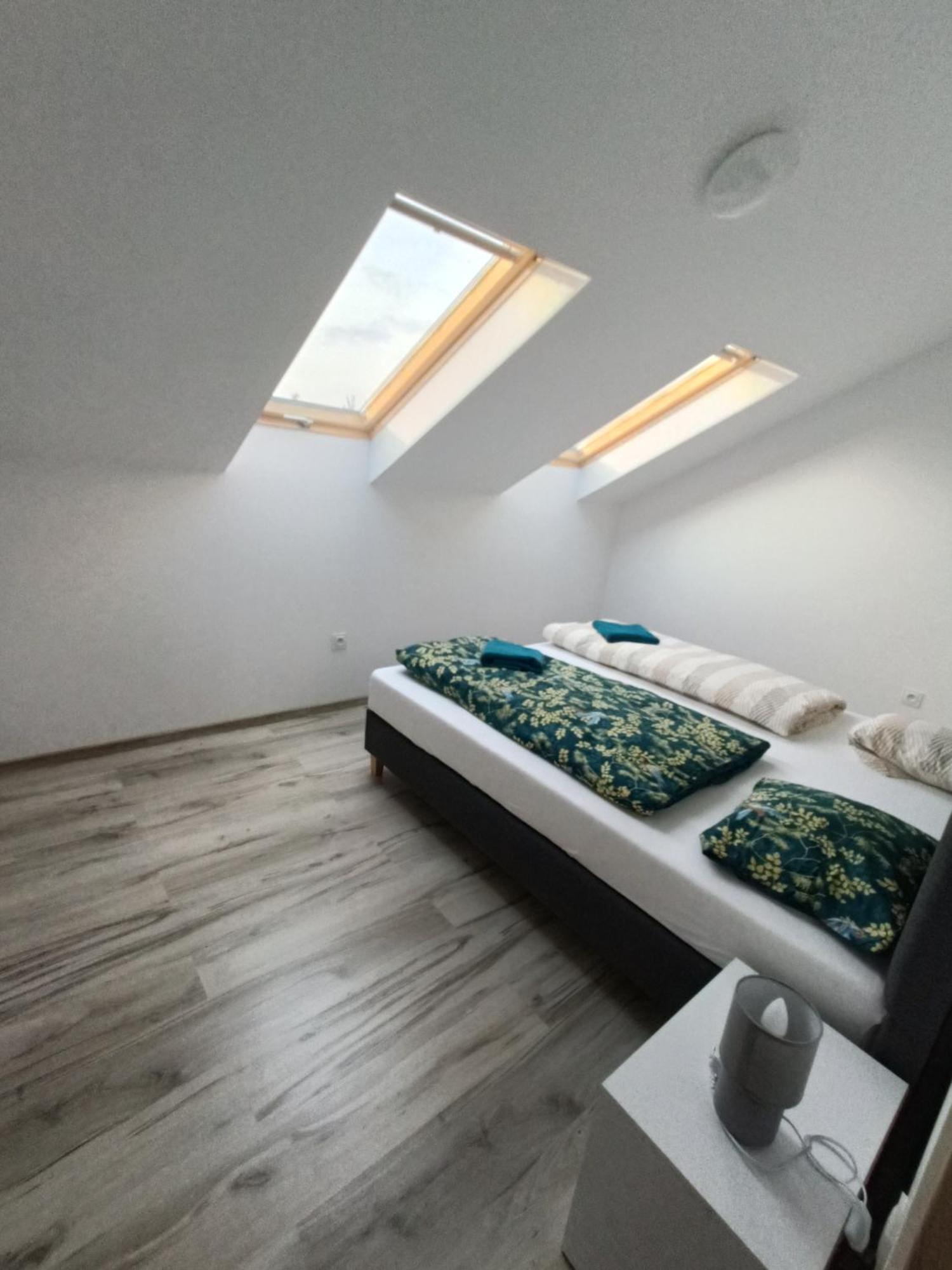 Apartamenty Kwiat Jabloni Mikołajki Exteriör bild
